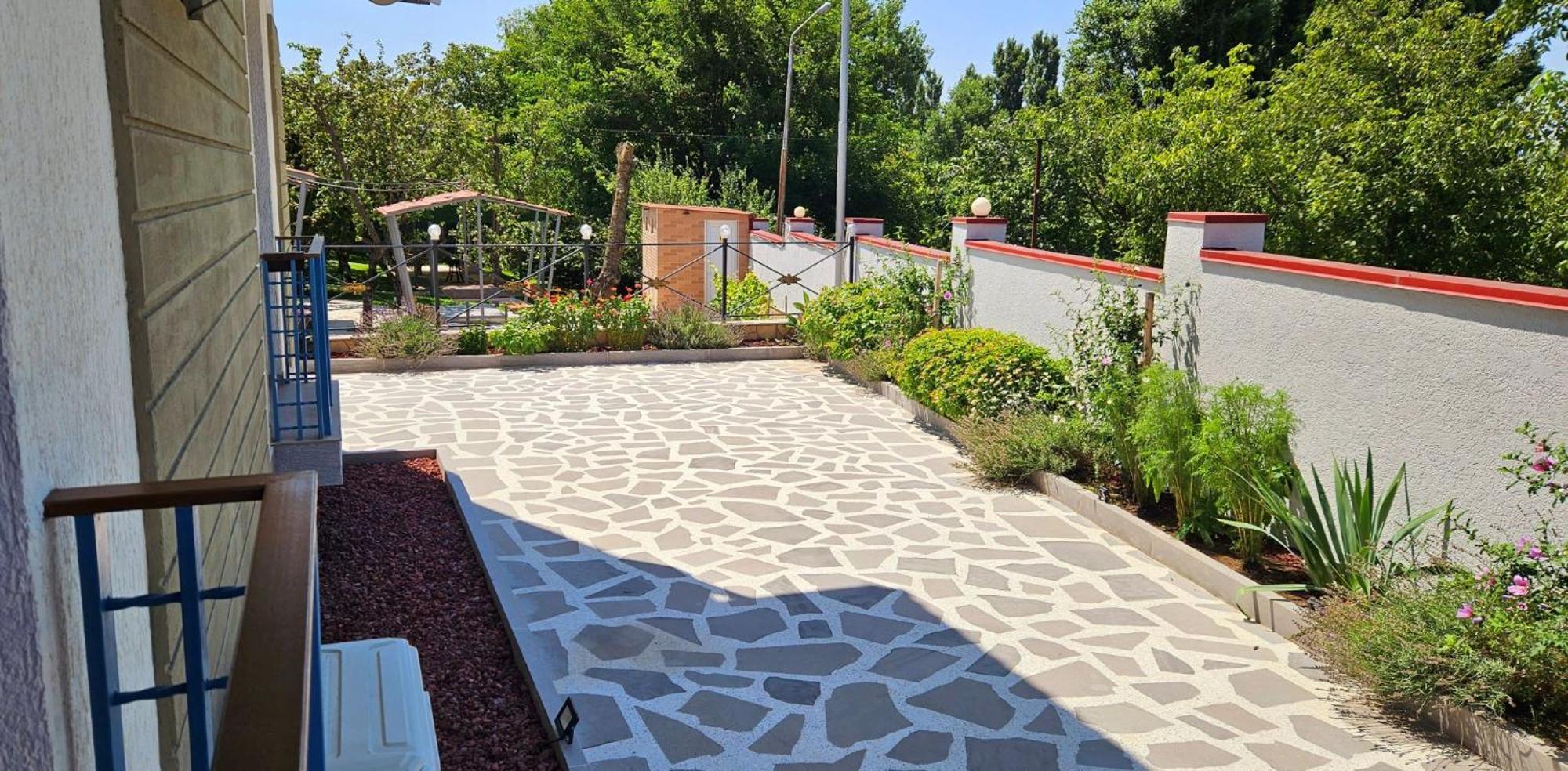 Sierra Hotel Tbilisi Exterior photo